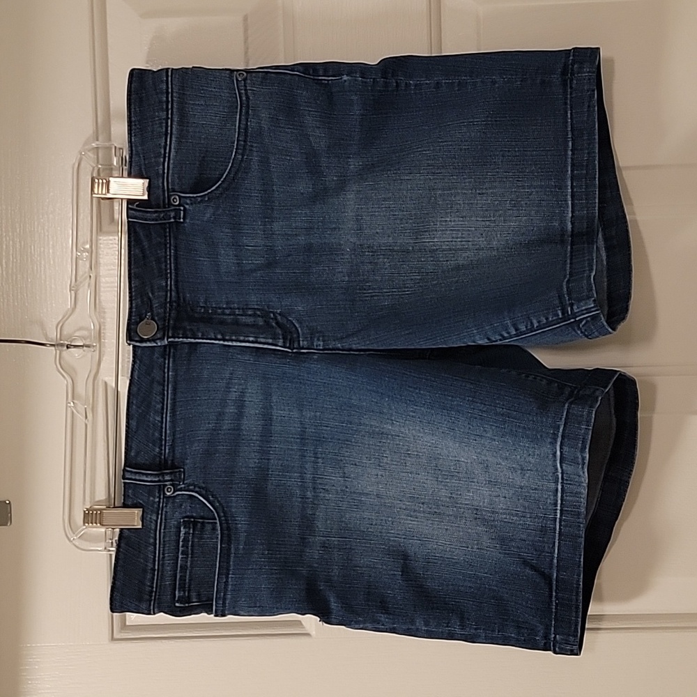 New York & Company Jean Shorts Size 14